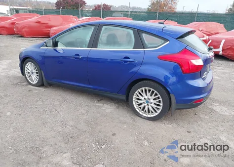 2013 Ford Focus Titanium z USA, uszkodzony, nr VIN 1FADP3N27DL156023
